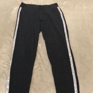 Black Victoria’s Secret leggings